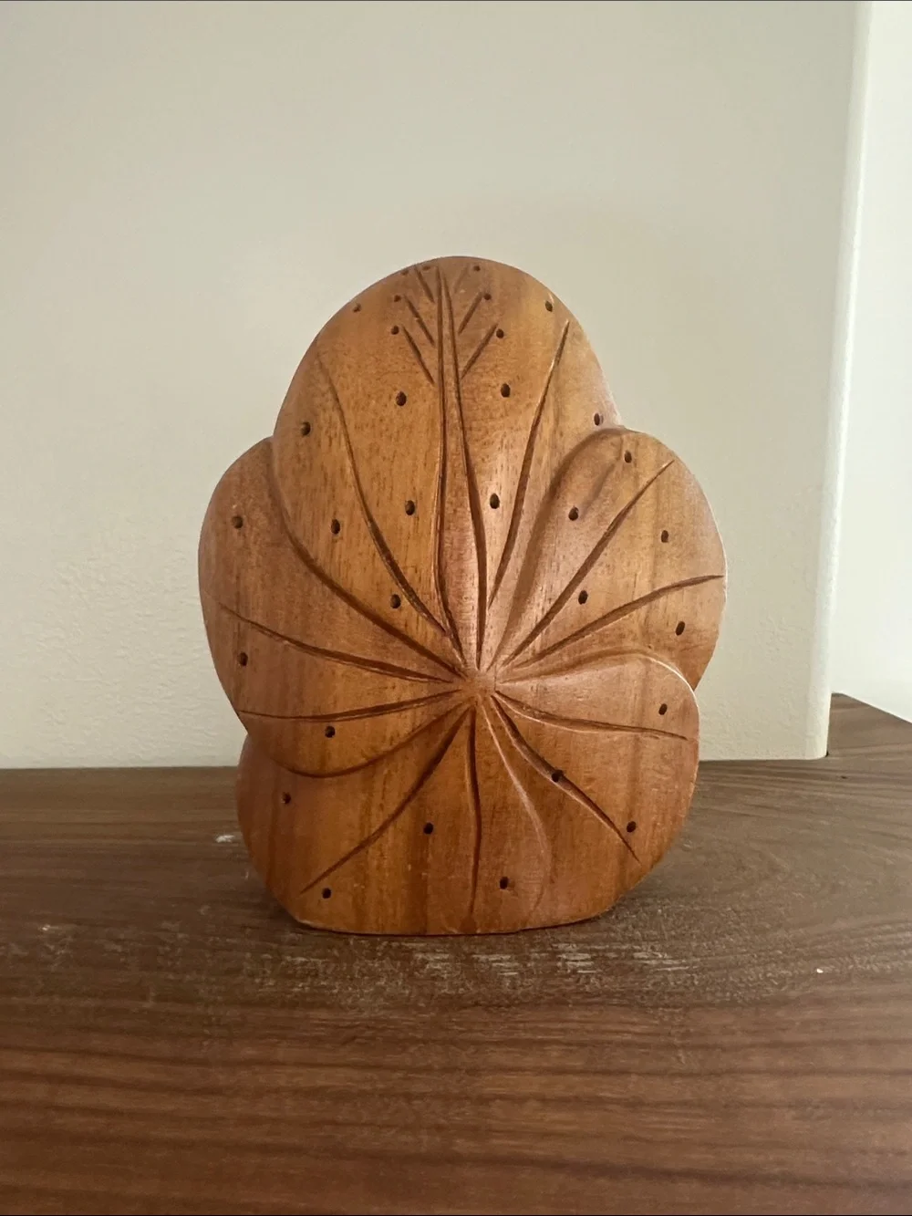 Vintage Blair Hawaii Monkey Pod Wood Flower Skewer Server Centerpiece MCM 7”